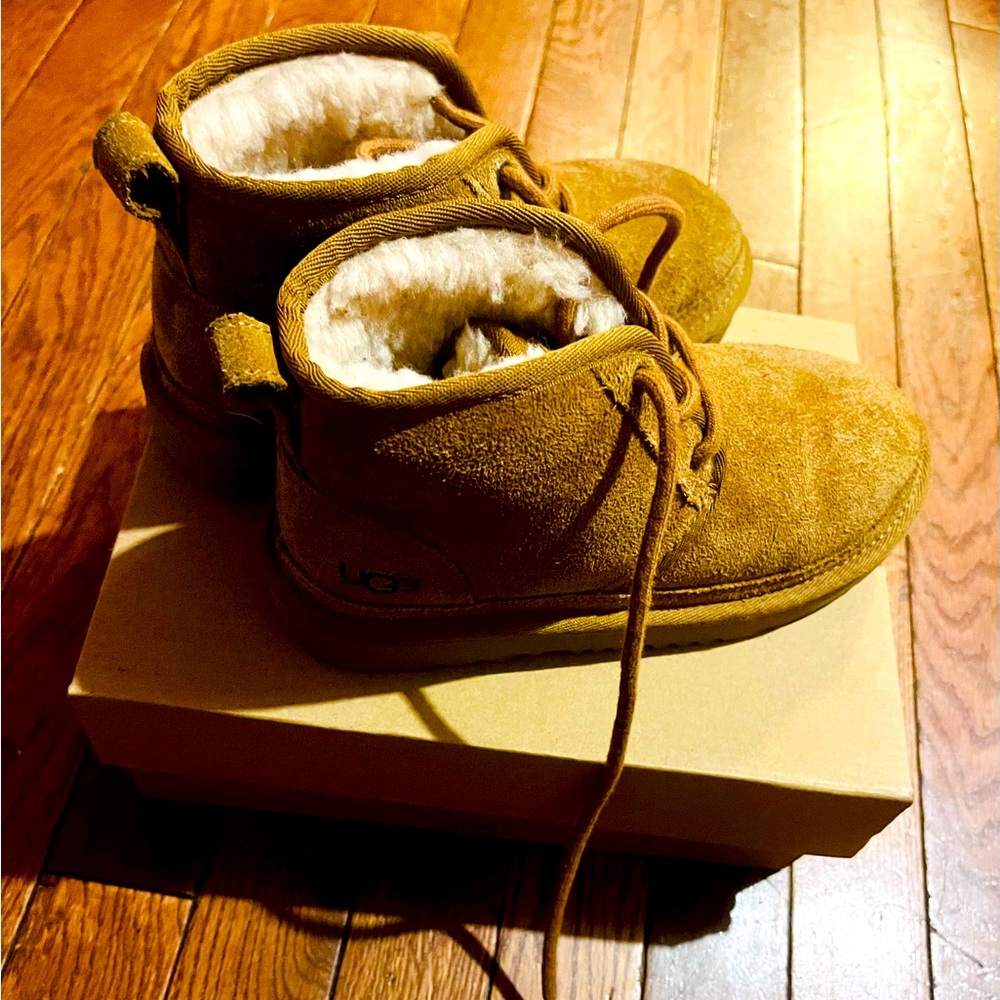 - UGG Boots - Picture 3 of 4